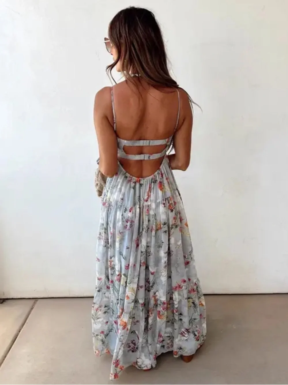 🆕👗 Light Blue Floral open Back Maxi Dress with Spaghetti Straps NWT